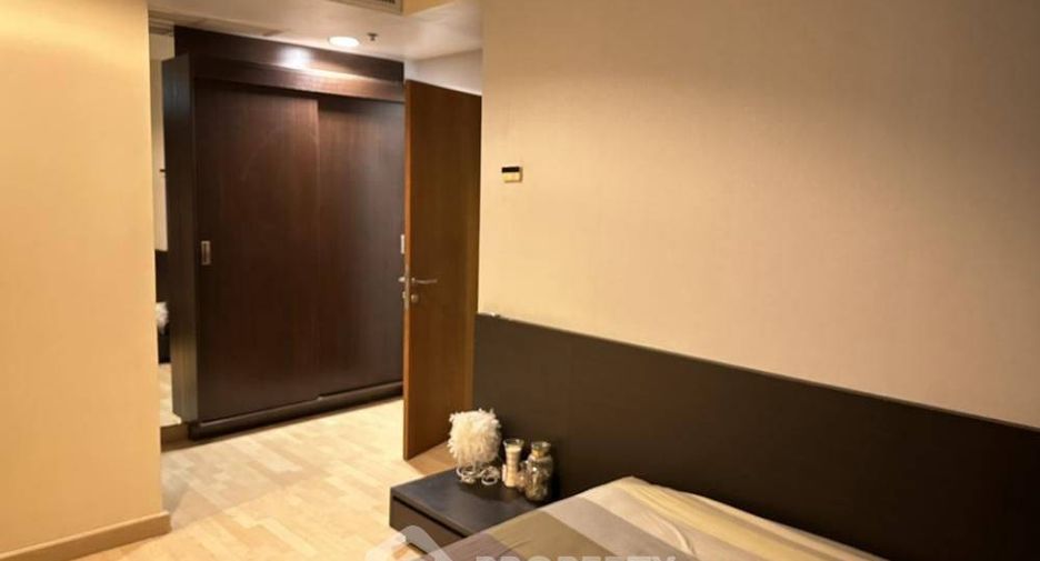 À louer 2 chambres condo à Watthana, Bangkok