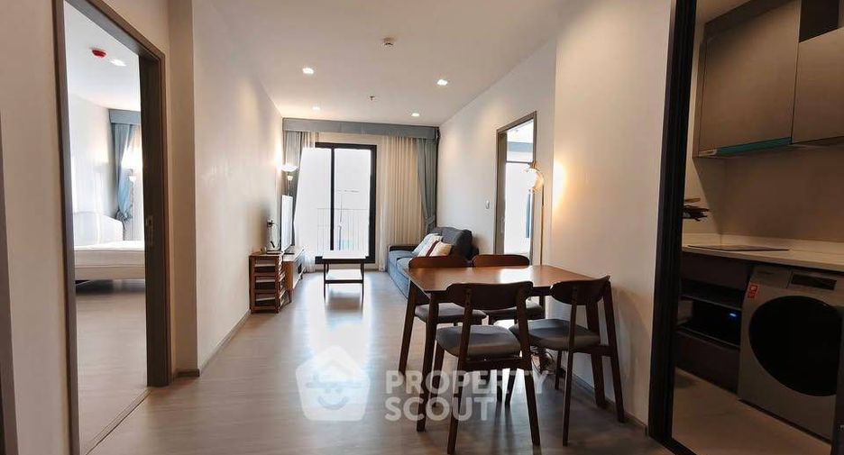 Condo en alquiler de 2 habitaciones en Huai Khwang, Bangkok