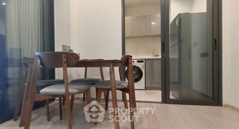 Condo en alquiler de 2 habitaciones en Huai Khwang, Bangkok