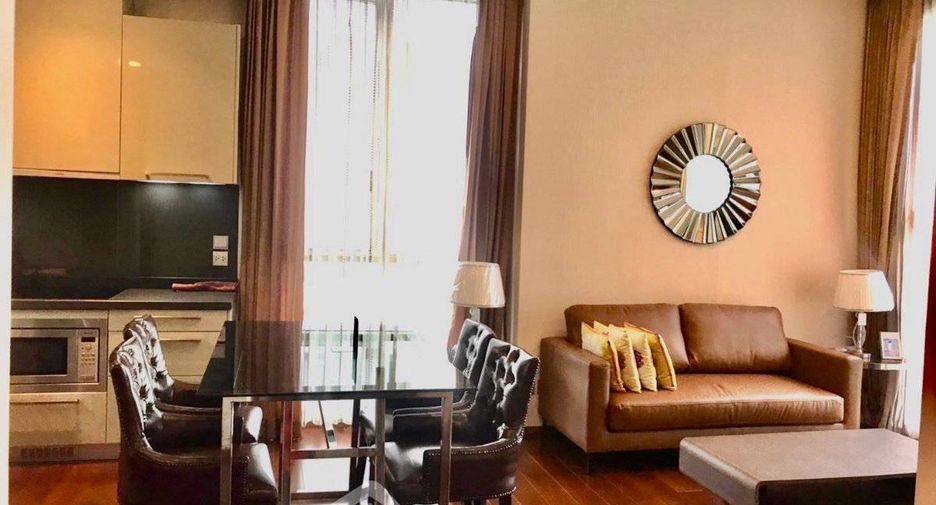 For rent 2 bedrooms condo in Watthana, Bangkok