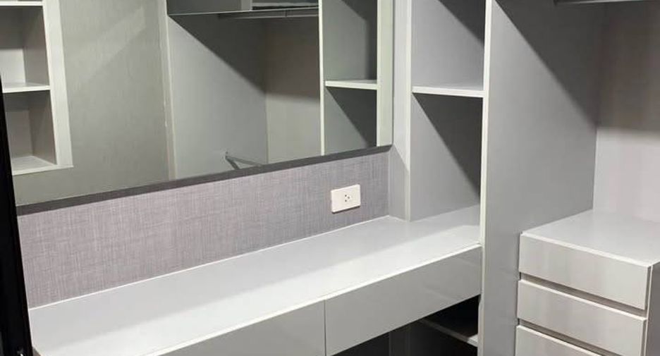 For rent 2 bedrooms condo in Chatuchak, Bangkok
