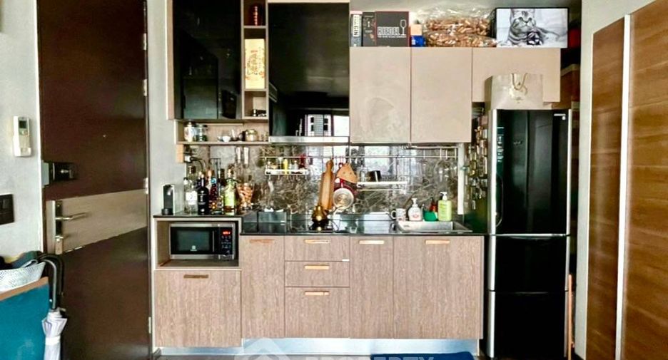 For sale 1 bed condo in Sathon, Bangkok