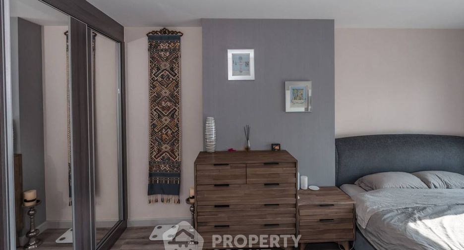 For rent and for sale 2 bedrooms condo in Sathon, Bangkok