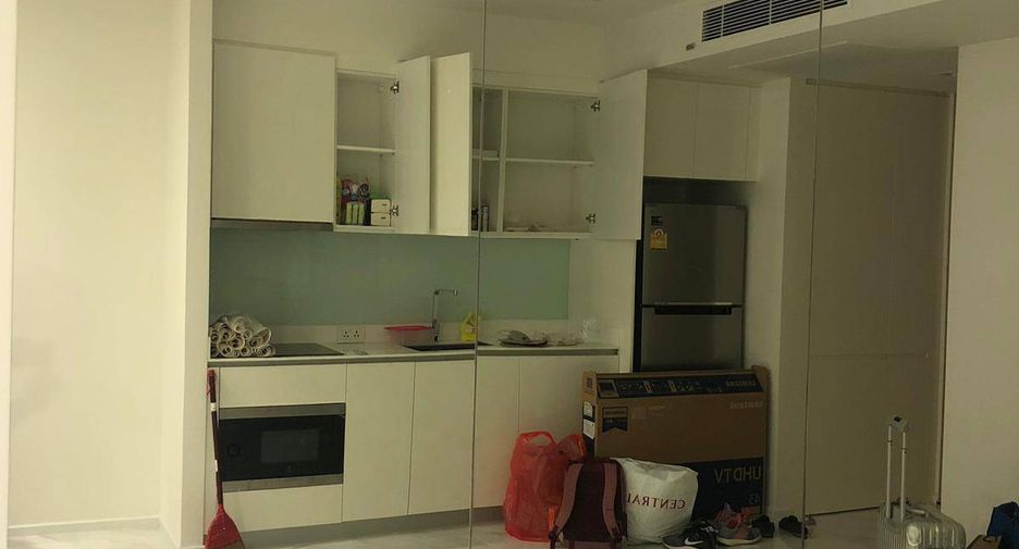 For sale 2 bedrooms condo in Watthana, Bangkok