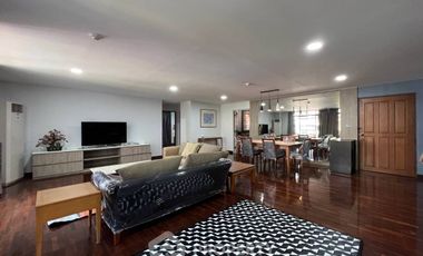 For sale 3 bedrooms condo in Watthana, Bangkok