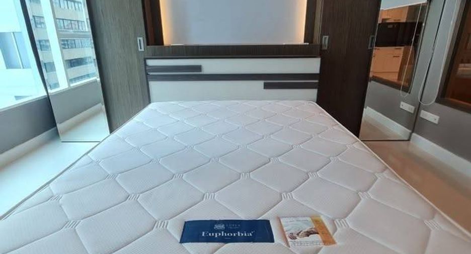 À vendre 1 chambre condo à Watthana, Bangkok
