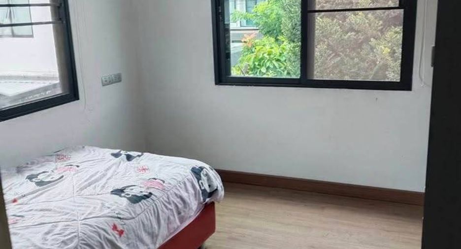 À vendre 3 chambres maison à Si Racha, Chonburi