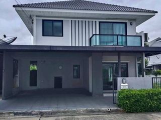 À vendre 3 chambres maison à Si Racha, Chonburi