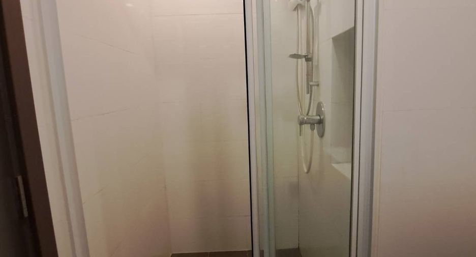 À vendre 1 chambre condo à Watthana, Bangkok