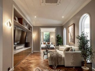 For rent and for sale 5 bedrooms house in Phra Khanong, Bangkok