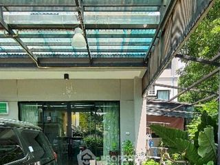 For rent and for sale 3 bedrooms townhouse in Lat Phrao, Bangkok