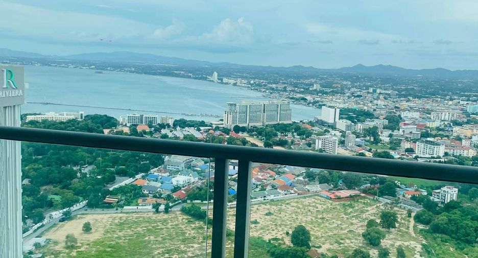 For sale 1 bed condo in Bang Lamung, Chonburi