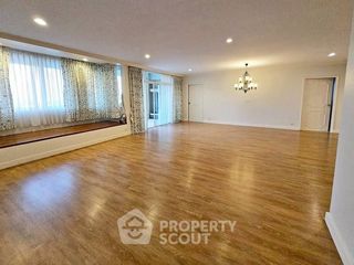 For sale 3 bedrooms condo in Suan Luang, Bangkok