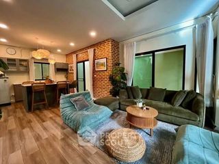 À vendre 3 chambres maison à Si Racha, Chonburi