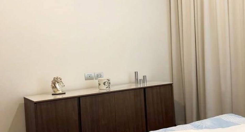 For sale 1 bed condo in Khlong Toei, Bangkok