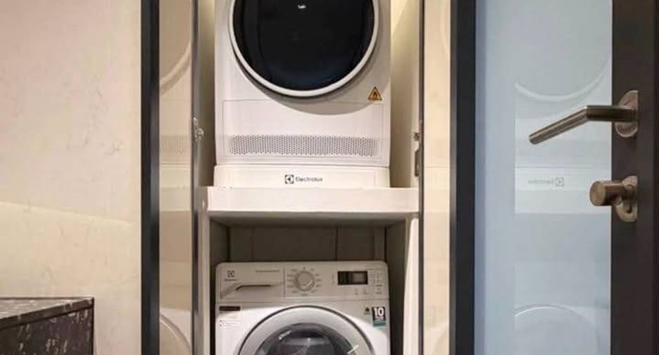 For sale 1 bed condo in Khlong Toei, Bangkok