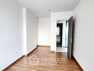 出售 1 卧室 公寓 在 Khlong San, 曼谷