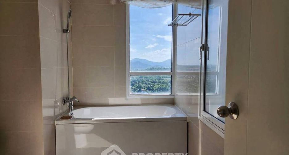 For sale 3 bedrooms condo in Si Racha, Chonburi