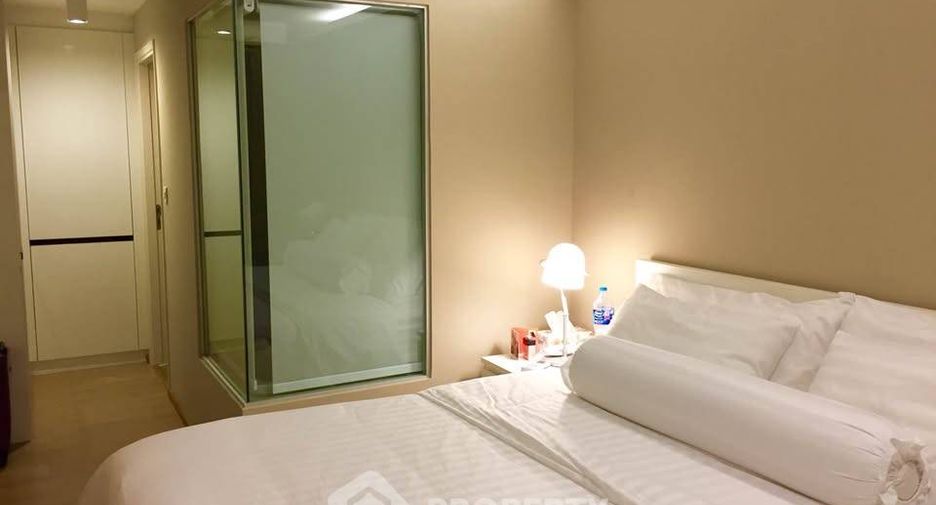 For sale 2 bedrooms condo in Watthana, Bangkok