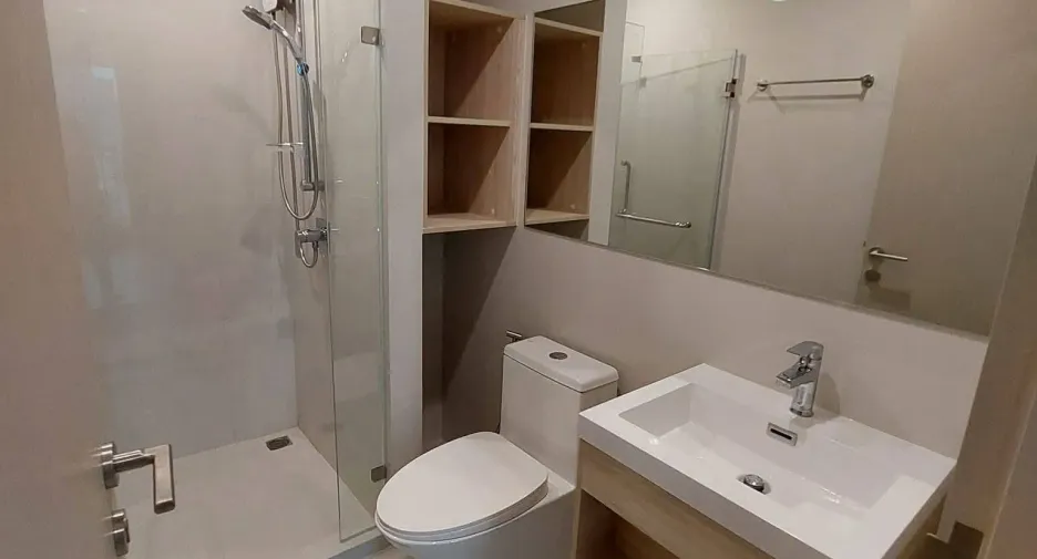 Wohnung zur Miete mit 1 Zimmer in Huai Khwang, Bangkok