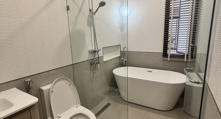 For sale 2 bedrooms townhouse in Watthana, Bangkok