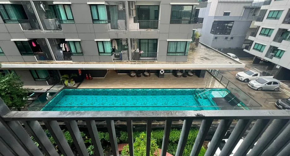 Condo en alquiler de 2 habitaciones en Wang Thonglang, Bangkok
