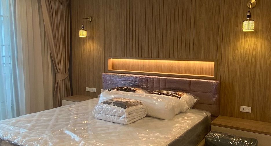 Condo en alquiler de 3 habitaciones en Watthana, Bangkok