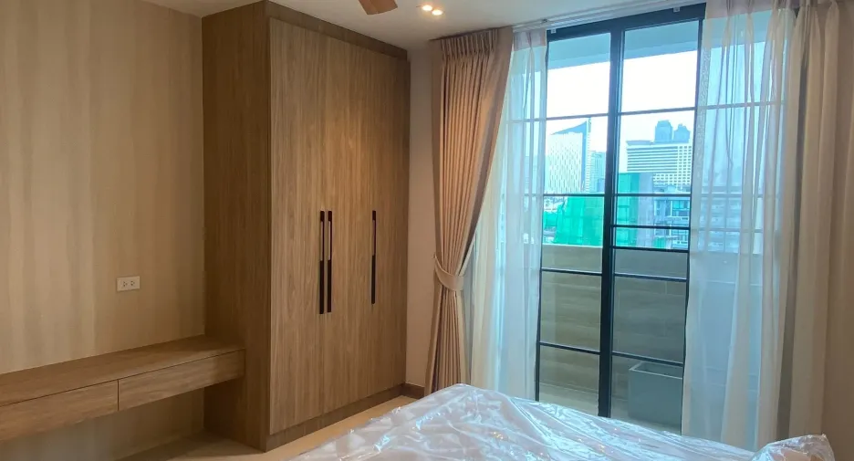 Condo en alquiler de 3 habitaciones en Watthana, Bangkok