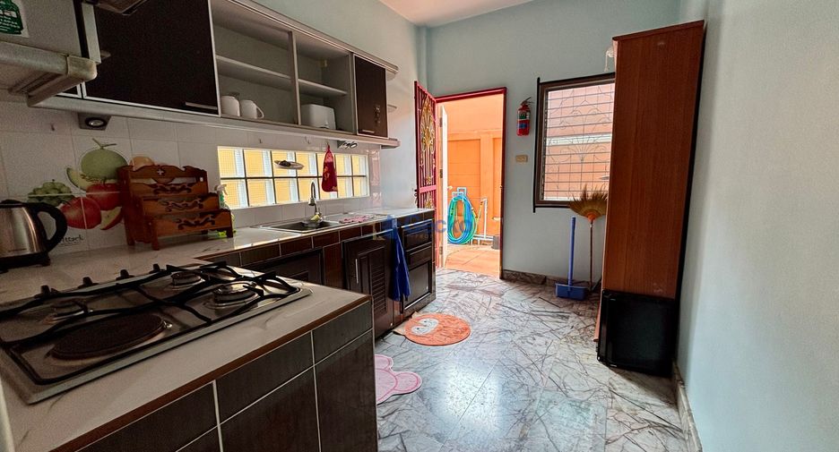 For rent 2 bedrooms house in Bang Lamung, Chonburi