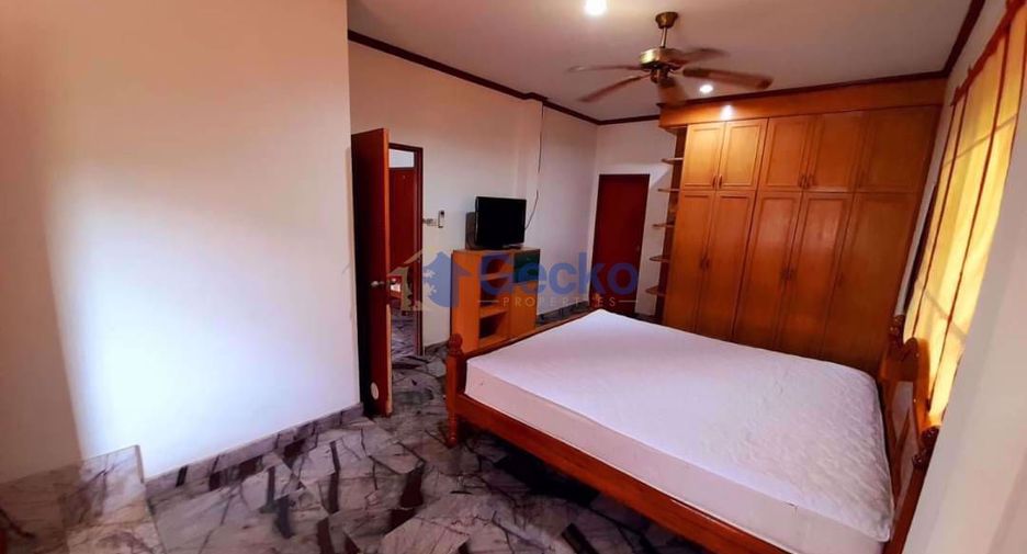 For rent 2 bedrooms house in Bang Lamung, Chonburi