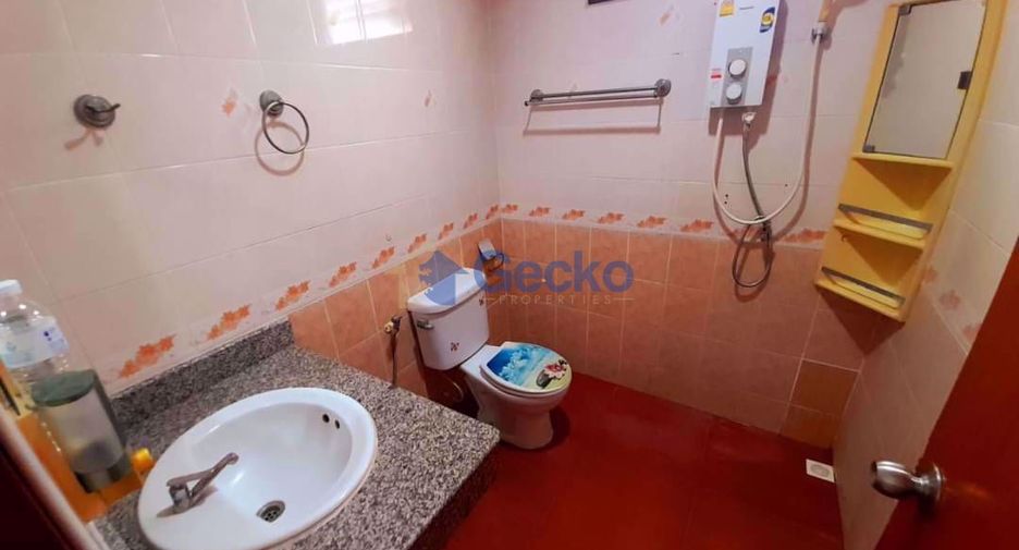 For rent 2 bedrooms house in Bang Lamung, Chonburi