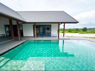 À louer 5 chambres maison à Bang Lamung, Chonburi