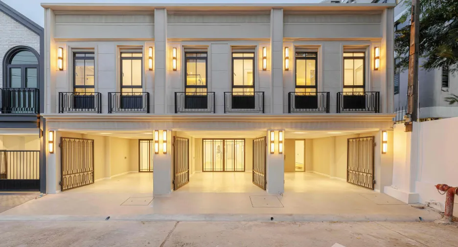 Reihenhaus zum Kauf und zur Miete mit 3 Zimmer in Suan Luang, Bangkok