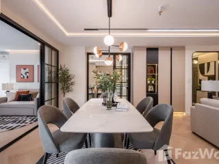 For sale 4 bedrooms condo in Watthana, Bangkok