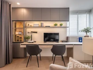 For sale 4 bedrooms condo in Watthana, Bangkok