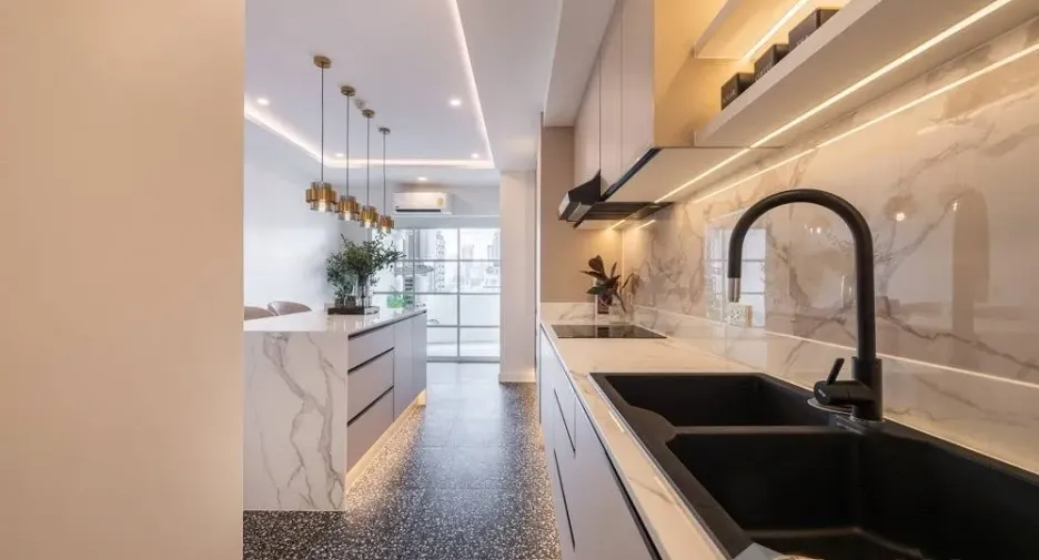 For sale 4 bedrooms condo in Watthana, Bangkok