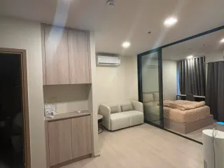 À louer 1 chambre condo à Khlong San, Bangkok