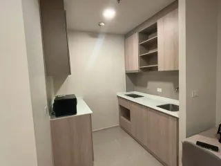 À louer 1 chambre condo à Khlong San, Bangkok