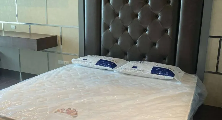For sale 4 ベッドルーム condo in Yan Nawa, Bangkok