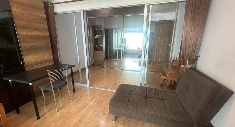 Wohnung zum Kauf mit 1 Zimmer in Watthana, Bangkok