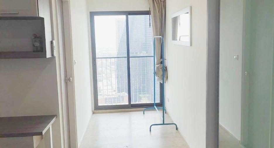À vendre 1 chambre condo à Khlong Toei, Bangkok