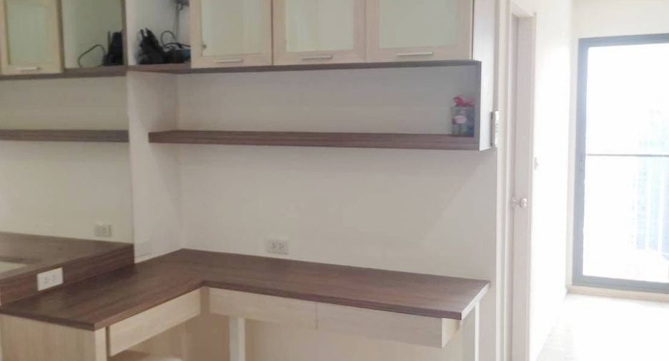 À vendre 1 chambre condo à Khlong Toei, Bangkok