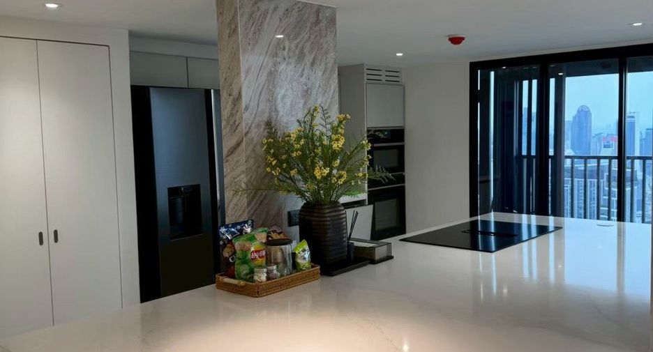 For sale and for rent 3 bedrooms condo in Bang Rak, Bangkok