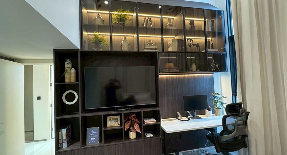 For sale and for rent 3 bedrooms condo in Bang Rak, Bangkok