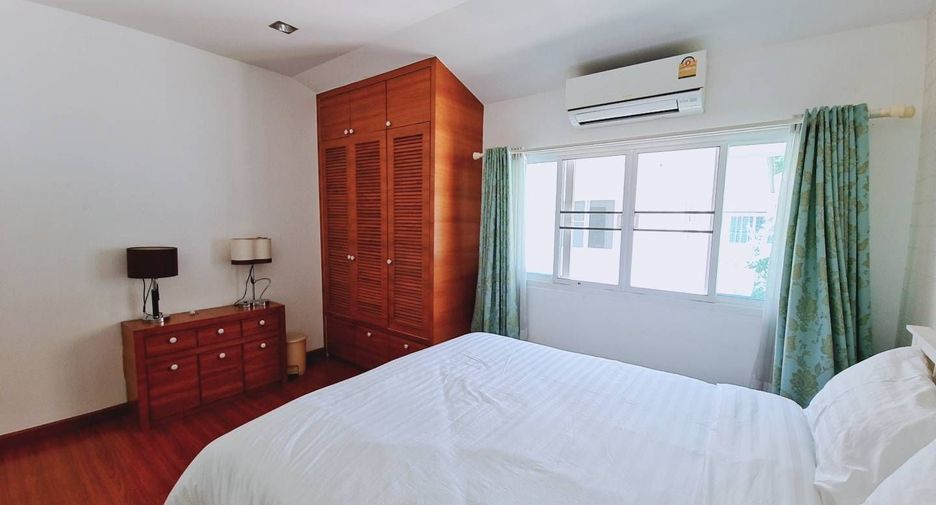 À louer 3 chambres maison à San Kamphaeng, Chiang Mai