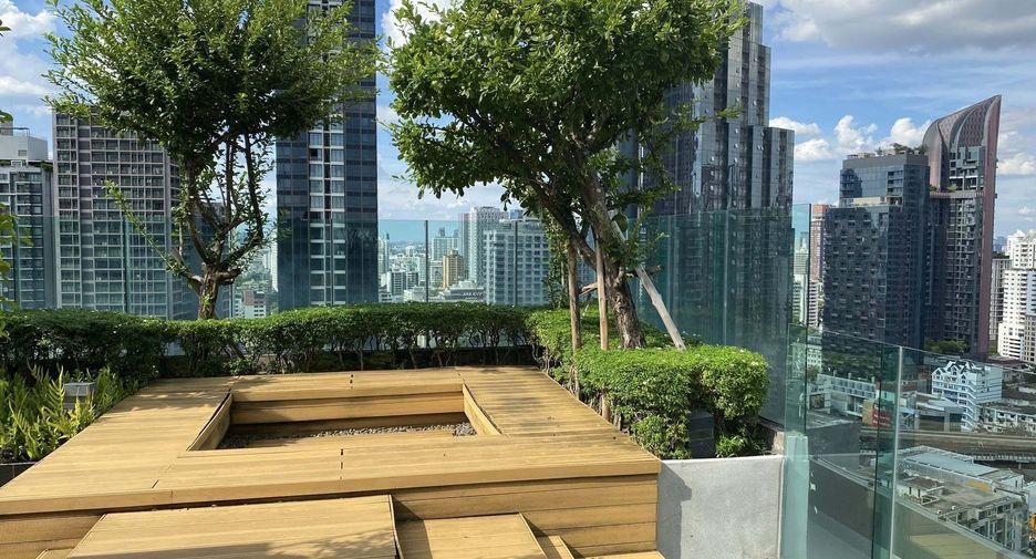 Condo en alquiler de 1 habitaciones en Khlong Toei, Bangkok