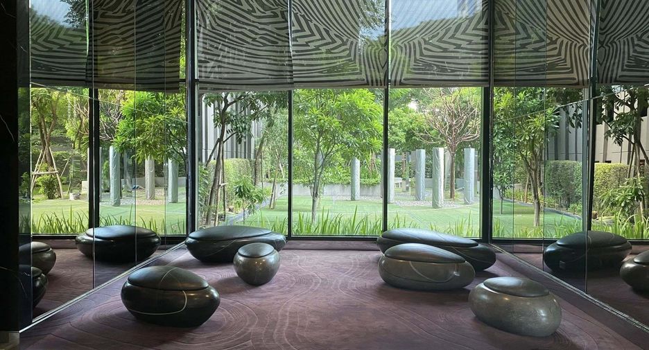 Condo en alquiler de 1 habitaciones en Khlong Toei, Bangkok
