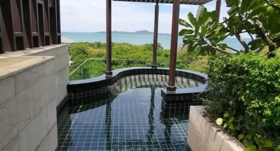 For sale and for rent 2 bedrooms condo in Bang Lamung, Chonburi