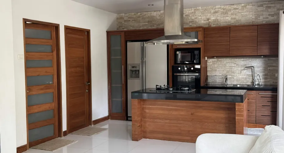 Villa zur Miete und zum Kauf mit 3 Zimmer in Bang Lamung, Chonburi