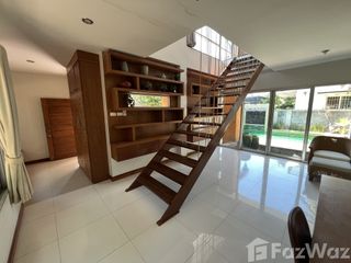 Villa zur Miete und zum Kauf mit 3 Zimmer in Bang Lamung, Chonburi